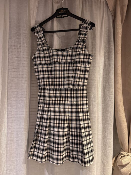 Рокли носени по веднъж в отлично състояние