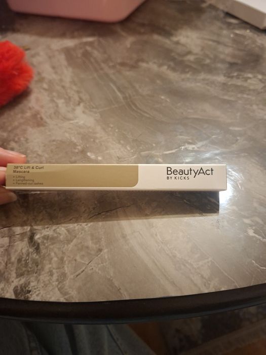 Mascara Beauty Act by Kicks