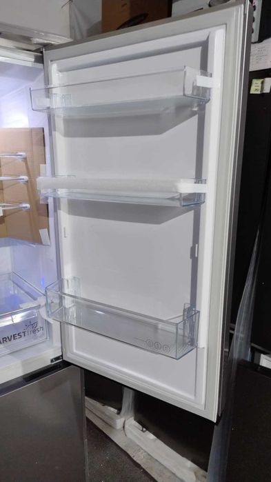 Комбиниран Хладилник с долен фризер BEKO-БЕКО 186.5 см HarvestFresh™