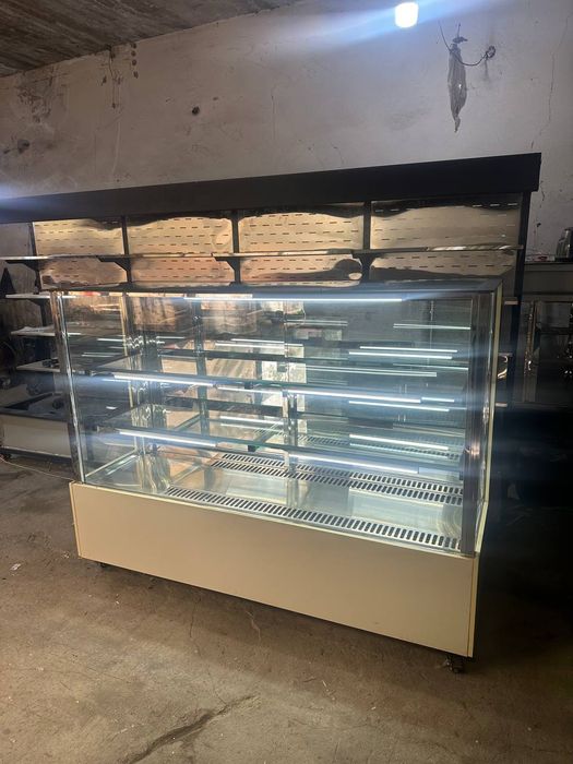 Витрина холодильник