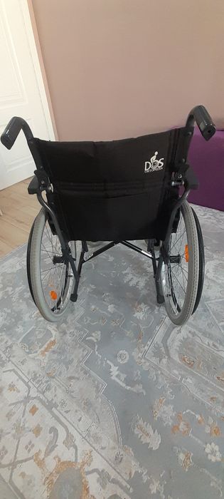 Срочно продам инвалидную коляску