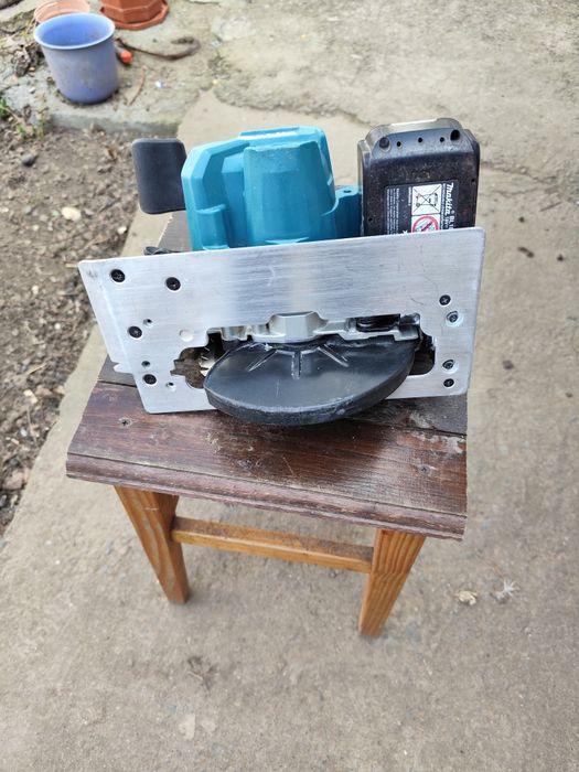 Circular Makita DHS 660 brushless