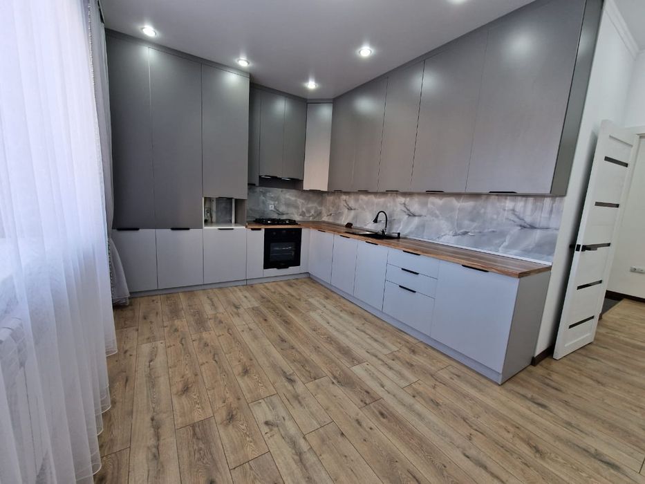 Продам 3к.кв 101кв.м