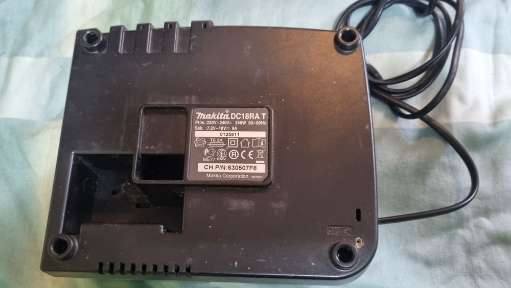 incarcator Makita  Black & Decker Li-ion fast charger