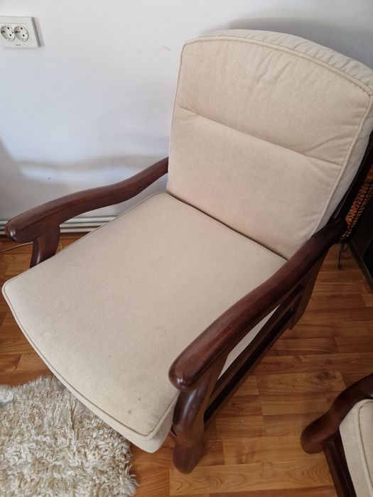 Vand set canapea extensibila fotoliu si balansoar Roma stare impecabil