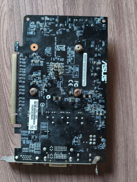 Продаеться Gtx 750 1 gb без кулера