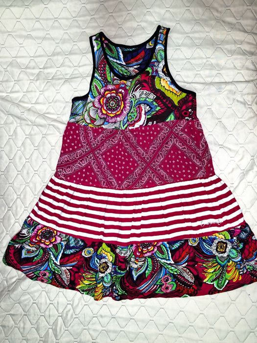 Vând rochiță Desigual reversibilă (2 fețe)