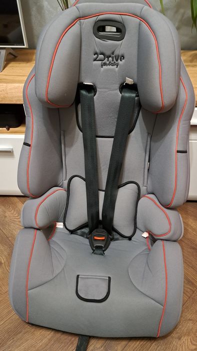 Столче за кола 2Drive 9-36кг. - 2бр.