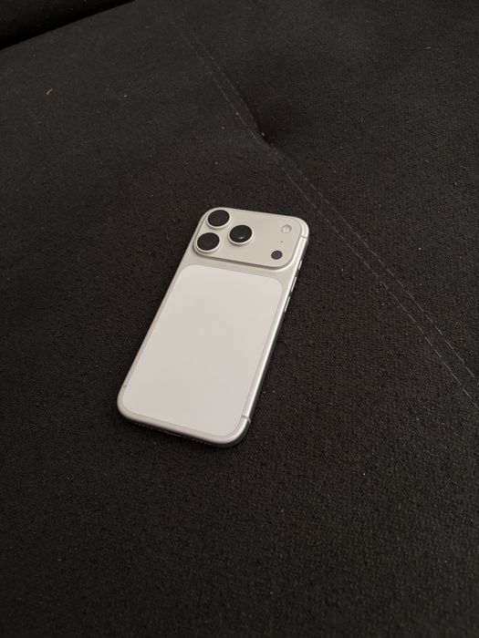 СРОЧНО, Iphone 17 pro, 256 GB, eSim