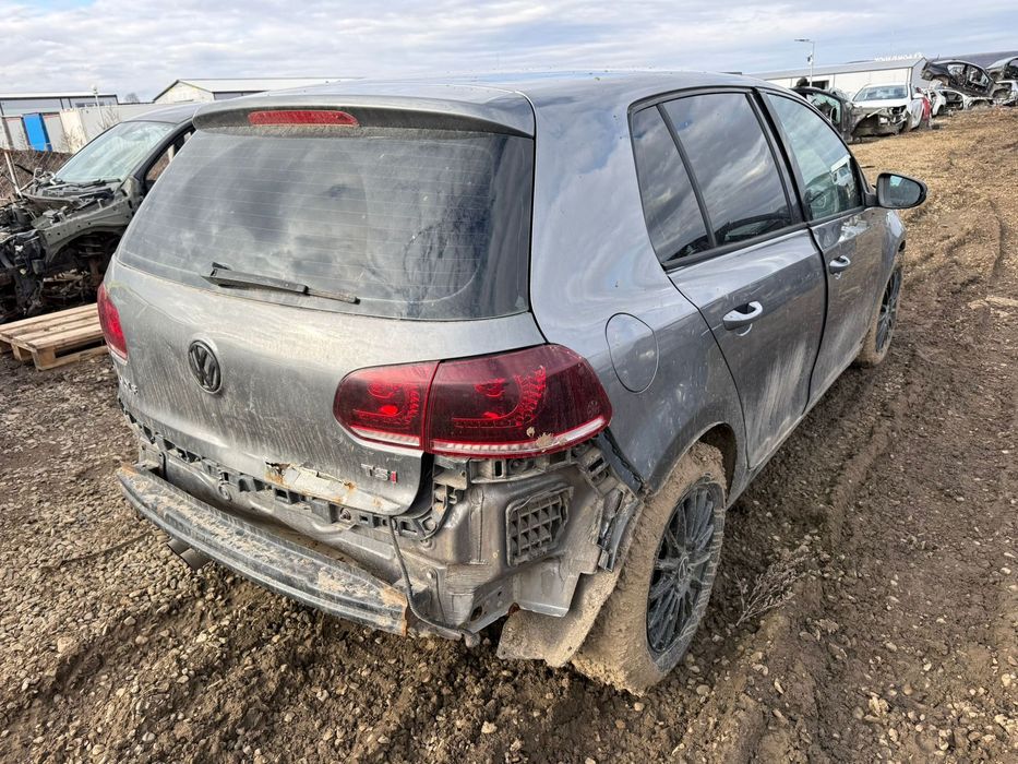 Dezmembrez / Dezmembrari / Piese / Accesorii Vw golf 6 hatchback gri 1.4 tsi CAXA LHY stanga