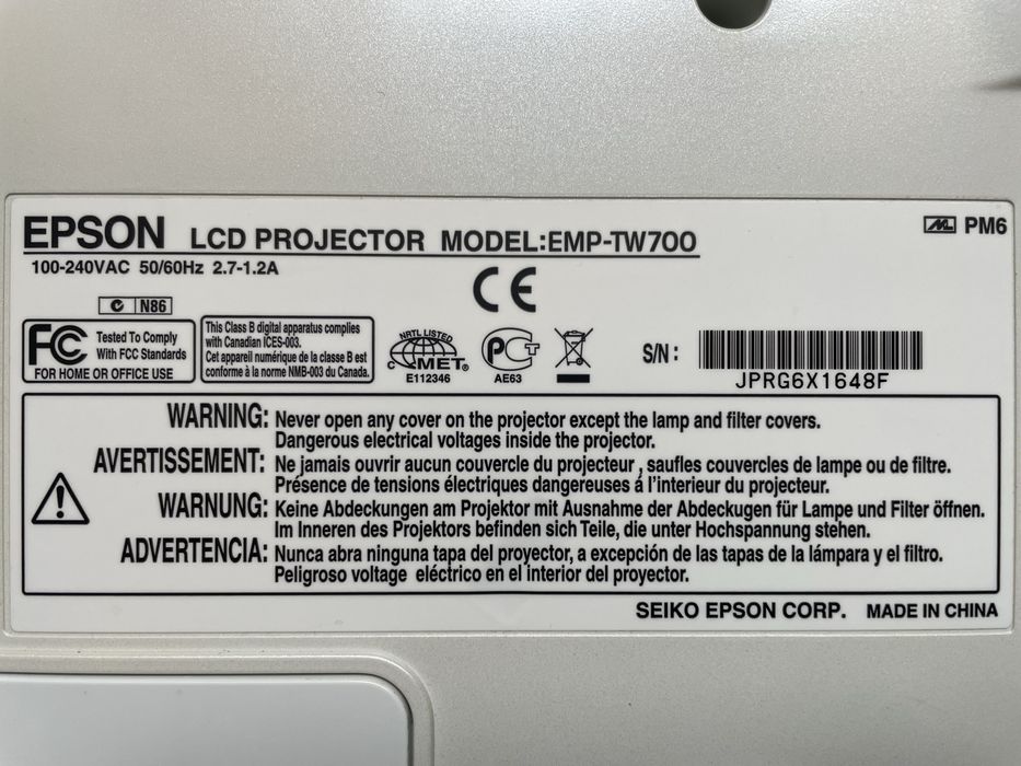 Проектор Epson EMP-TW700