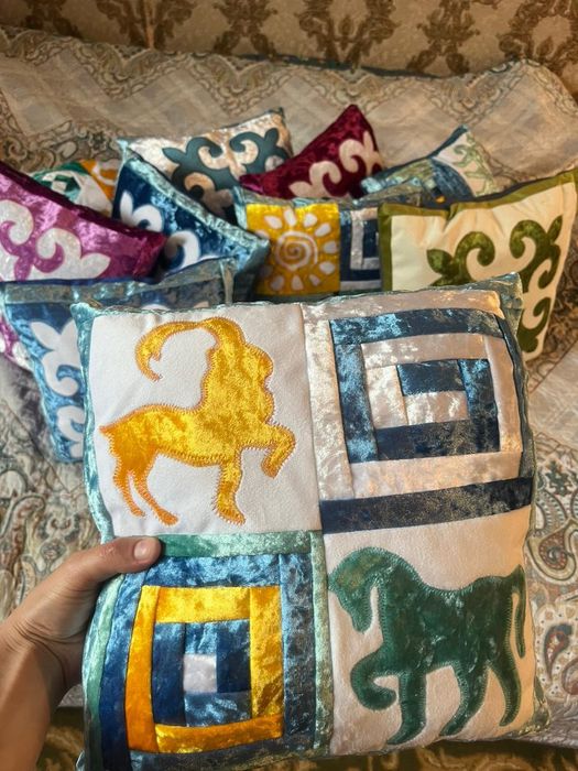 Тойбастар подарок на восьмое Марта