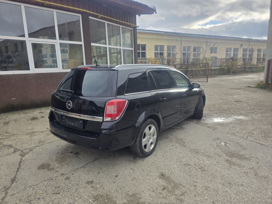 OPEL Astra 2009 — imagine 11