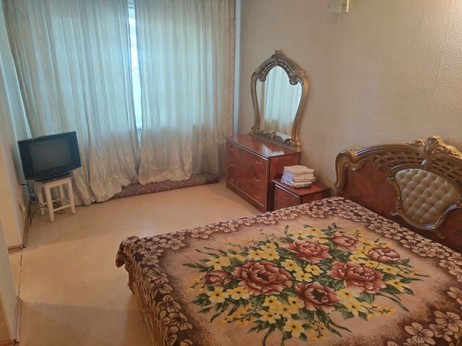 1 ком. Возле ДК центр