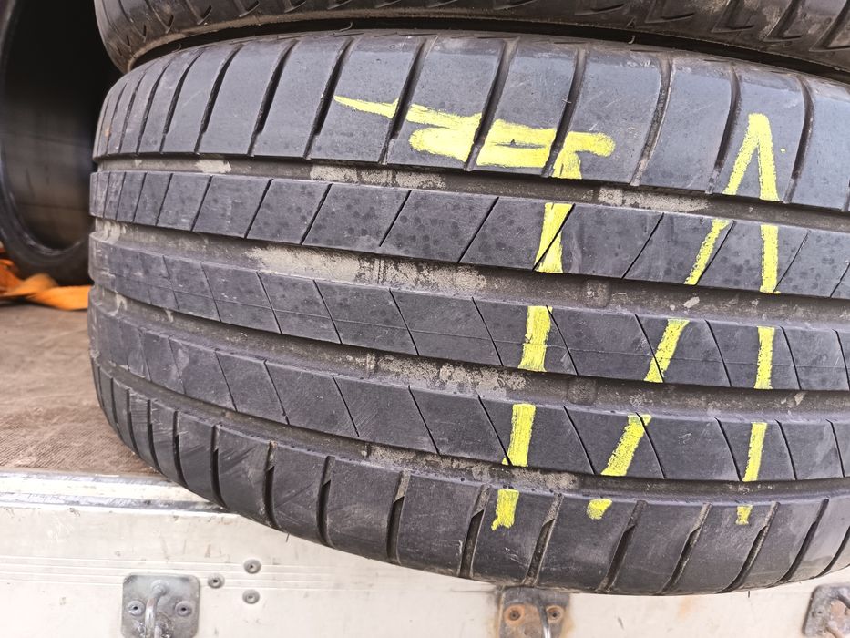 Anvelope vara 255 40 20 Bridgestone 2022 6mm