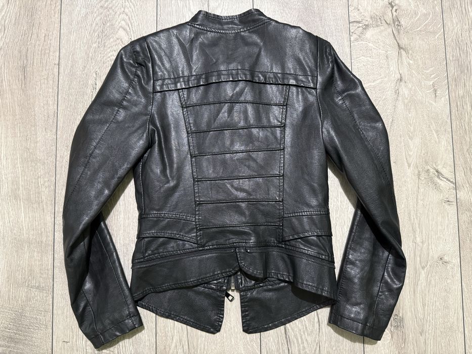 Дамско кожено яке