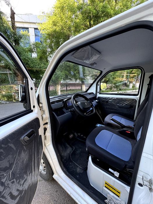 Электромобиль фургон