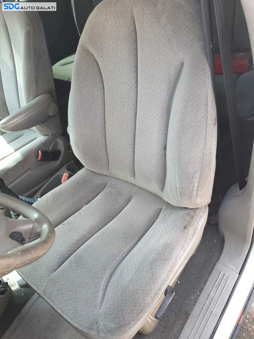 Scaun Textil Fara Incalzire Stanga Fata Chrysler Voyager IV 2001 - 2008 [K0015]