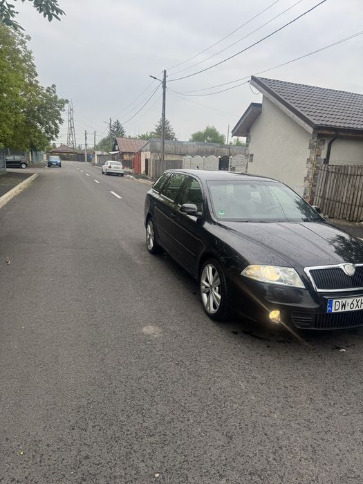 Vand skoda octavia 2 VRS motor 2,0 tdi 170 de cai pret 3300 euro