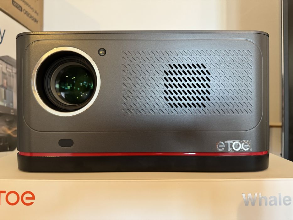 Etoe Whale Pro videoproiector 1080p & 4k  1500 ANSI Lumens