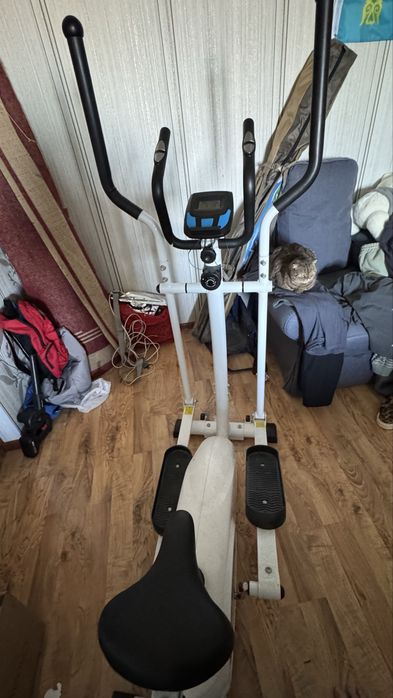 Продам велотренажер. Элипс.