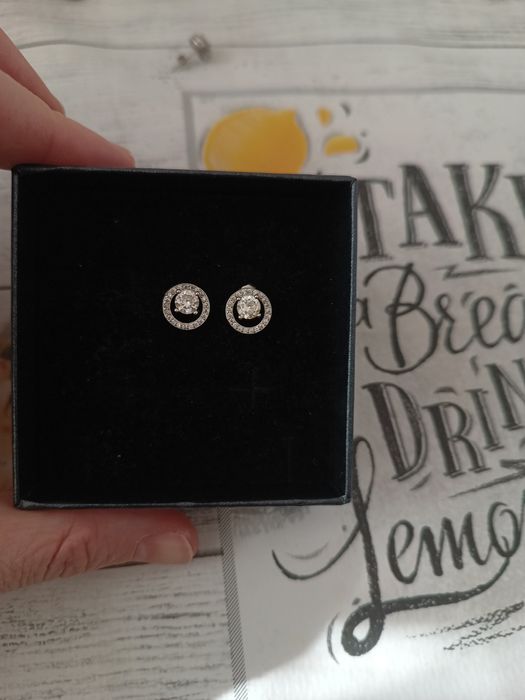 Сребърни обеци различни видове