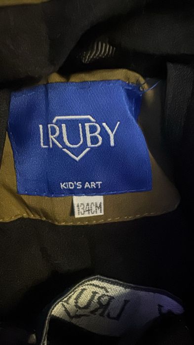 Продам куртку для мальчика