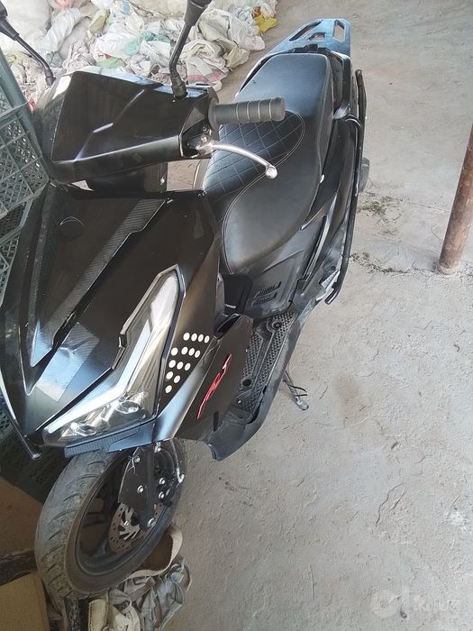 Skuter sotiladi 150 kub