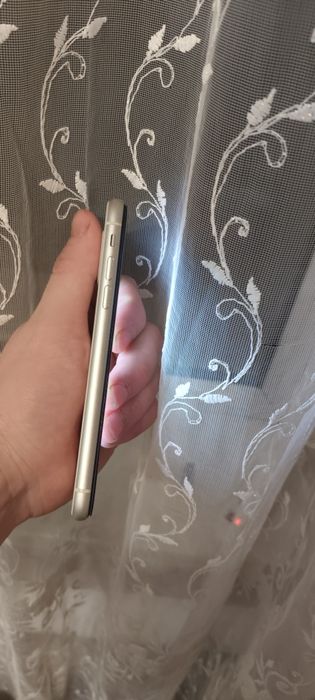 Продам айфон 11 в идеале
