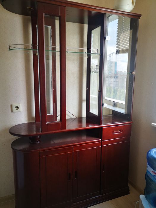 Комод  барный , стекло, красное дерево