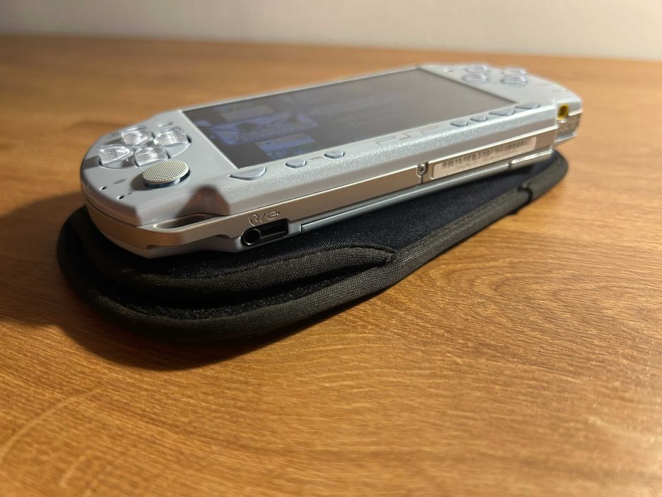 PSP Slim Mint Green modată — verificata, testata, gata de joc | Japonia