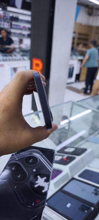 Nothing (R) phone (4a) pro 8/128