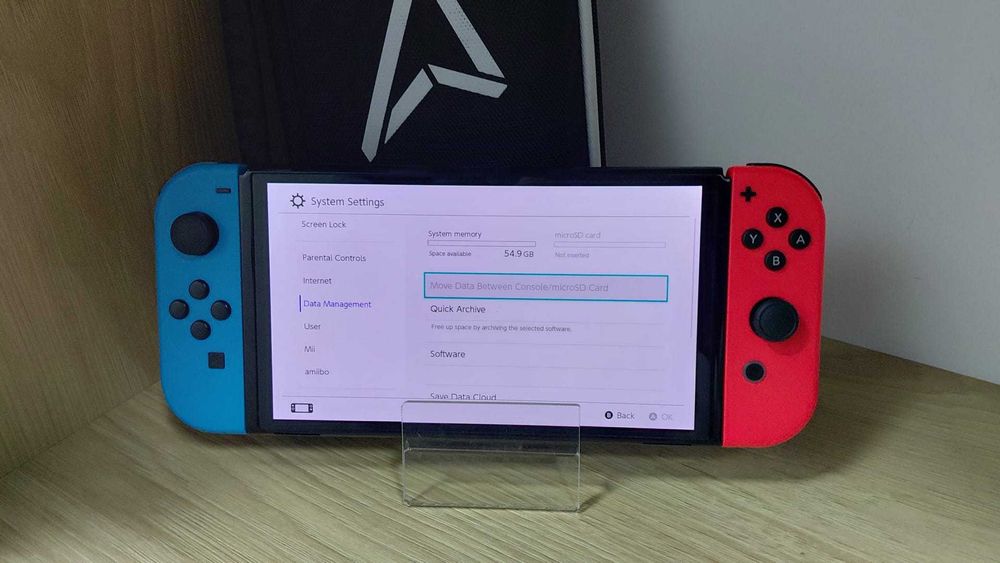 NINTENDO SWITCH V2, SN- XTJ70014950691/Fin X Amanet cod 125013
