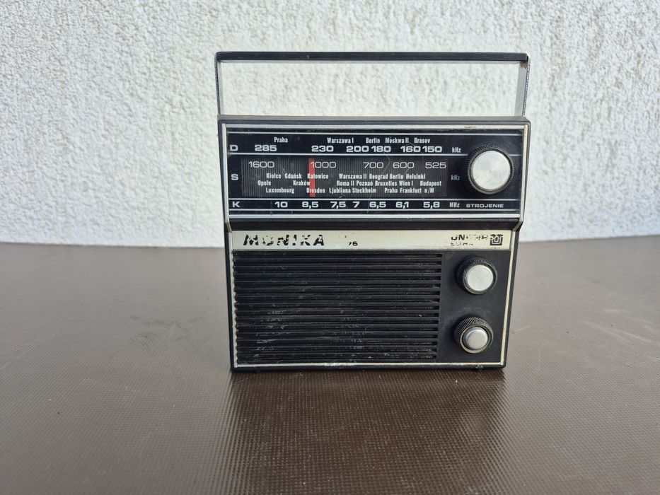 Radio portabil marca Monika Unitra model MOT 722 made in Poland