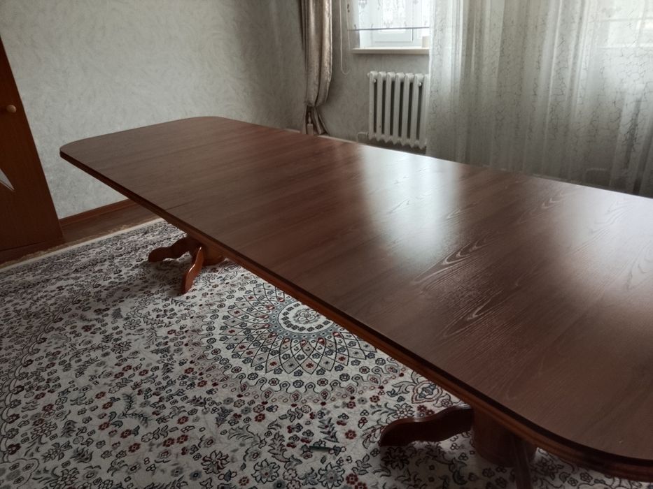 Стол сатылады идиал