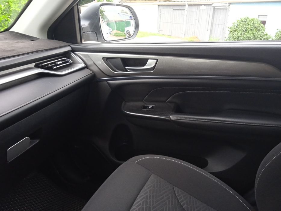 Продам автомобиль Haval М6