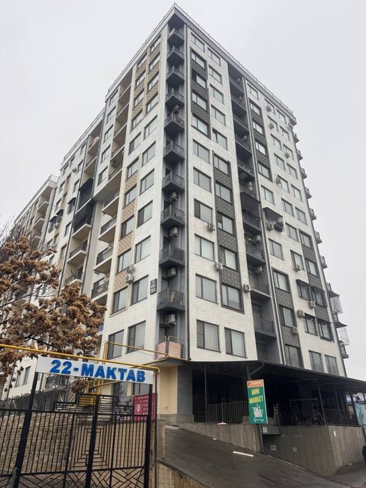 Новостройка квартира сотилади(қизиқ бўса нархи келишилади),ўзимни уйим