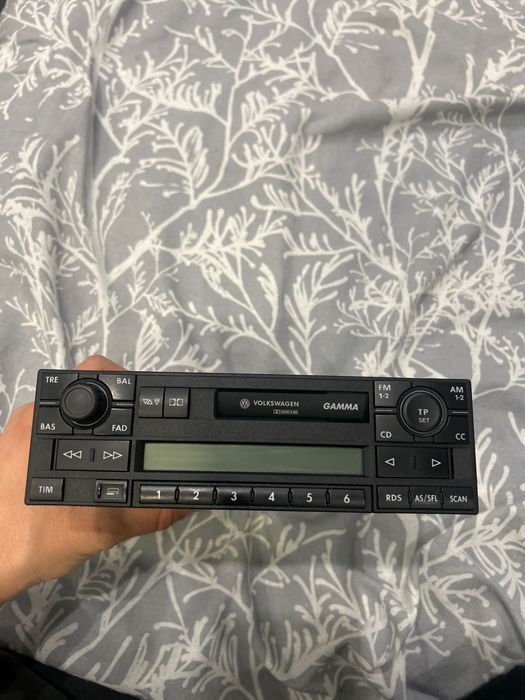 VW Gamma радио работещо с код