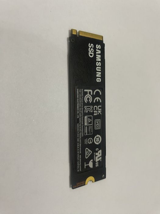 Продаю Samsung 980 Pro NVMe SSD 2Tb
