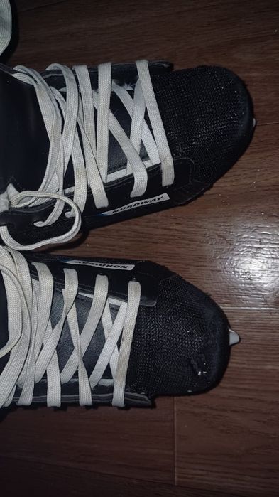 Продам коньки 35 размер