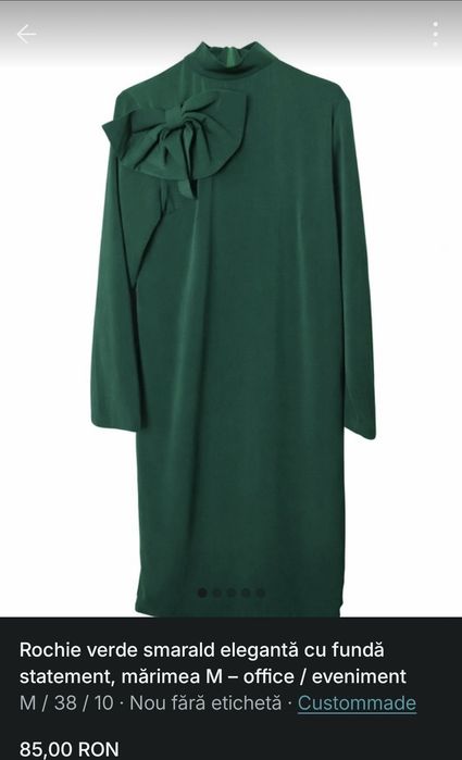Vând rochie elegantă culoare verde smarald, cu fundă statement la gât,