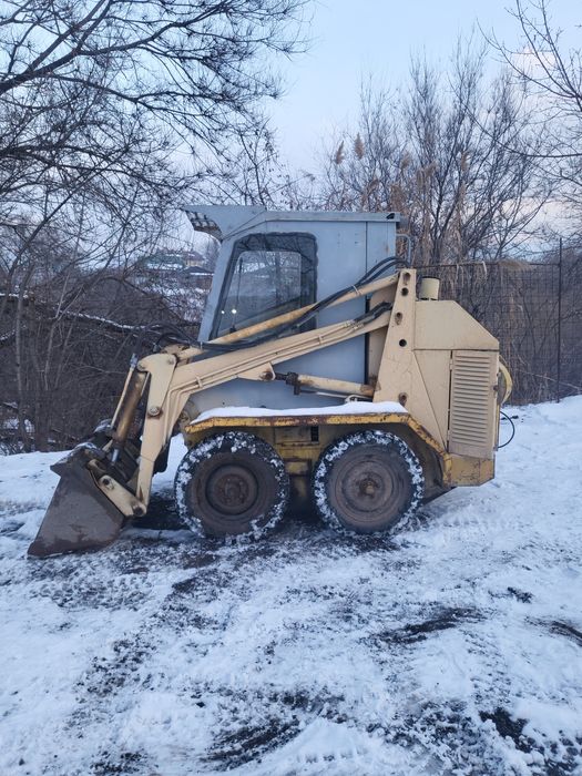 Минипогрузчик бобкат Bobcat