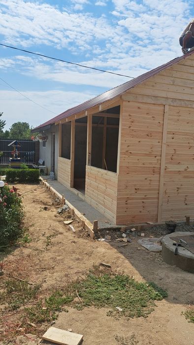 Foișoare terase magazii casute etc