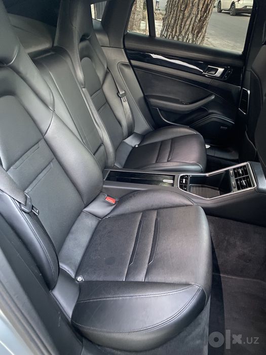 Porsche Panamera 4
