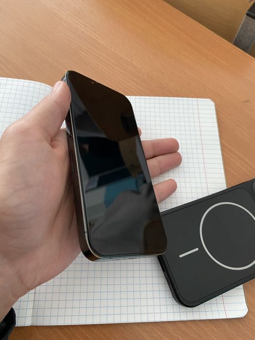 Продам айфон 13 про