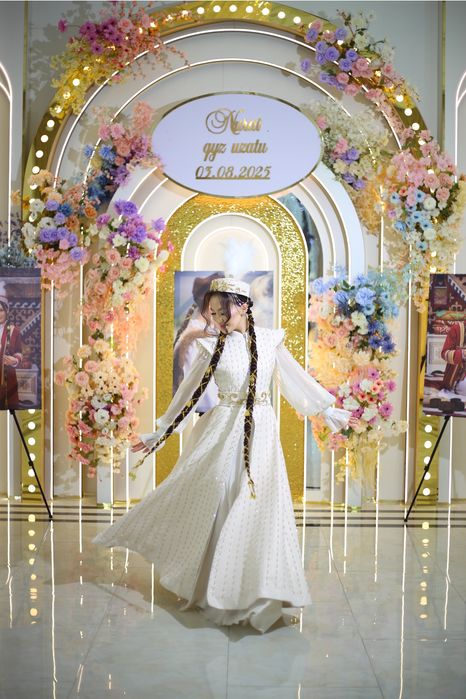 Қыз Ұзату Көйлек, Прокат на Кыз Узату