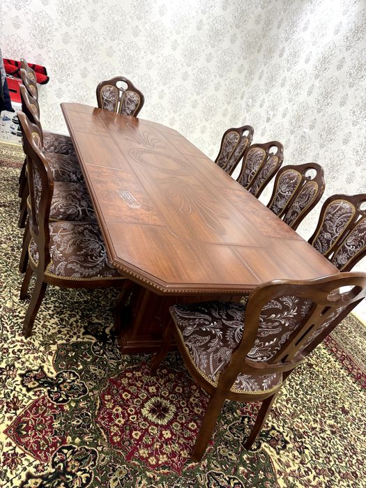 Продаётся стол- стул в хорошем состояниие