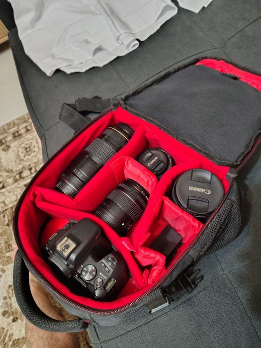 Aparat foto Canon eos 250d sau schimburi.