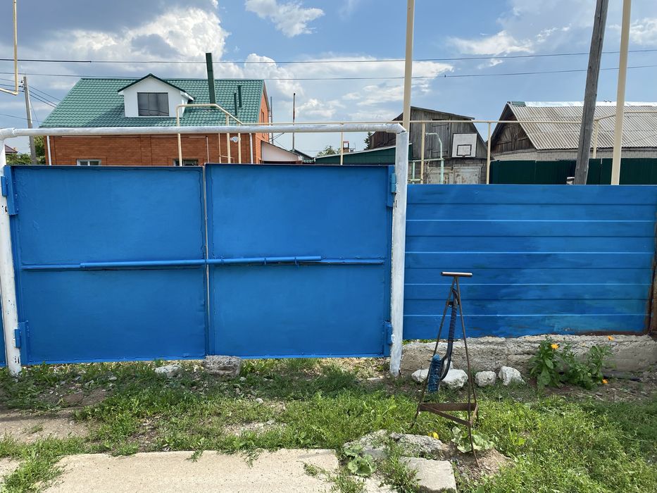 Четырехкомнатный дом в черте города