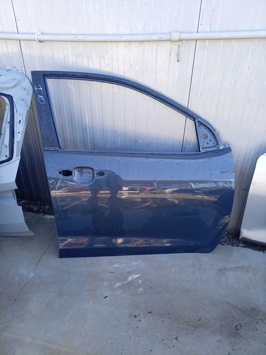 Предна дясна врата Hyundai i10
